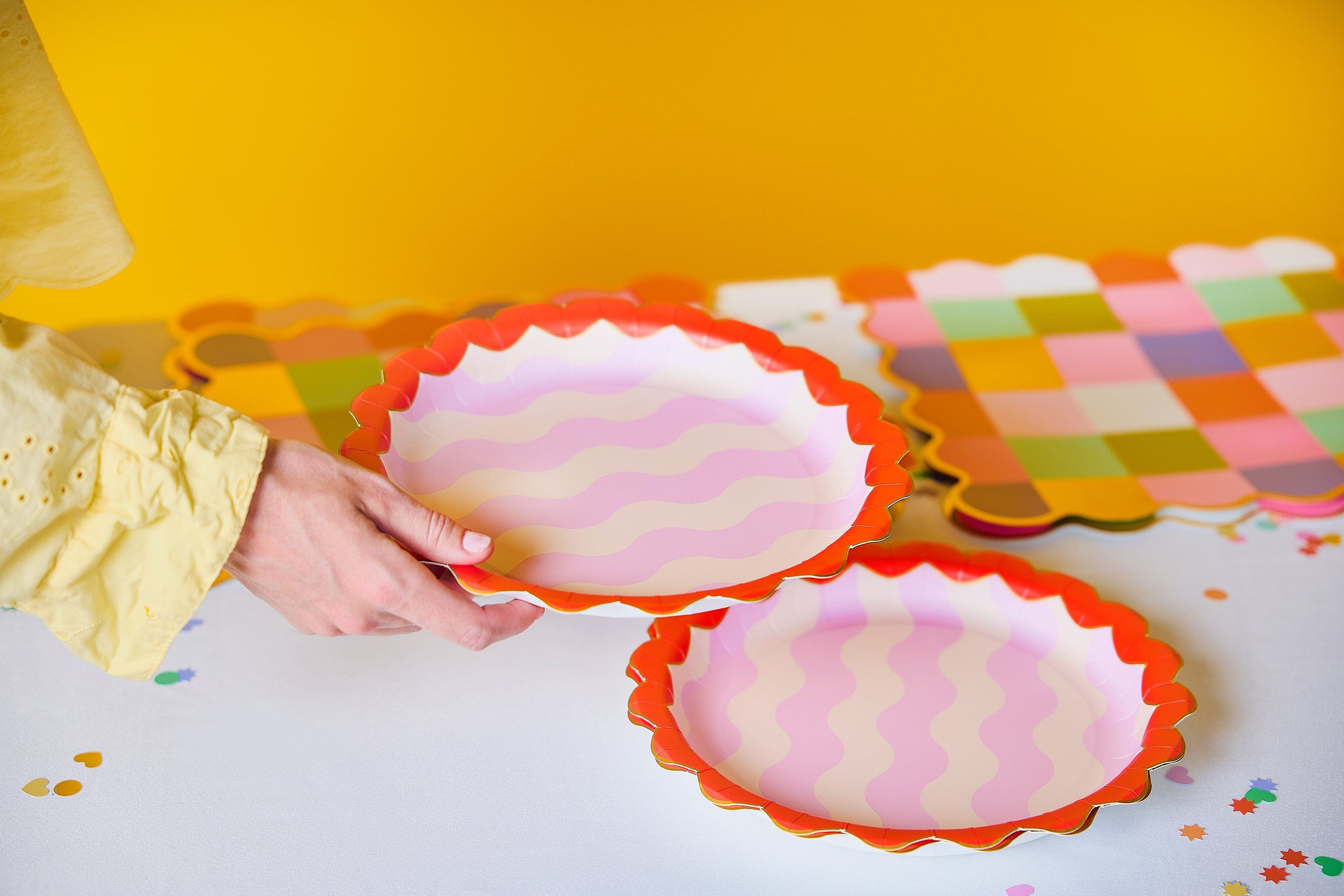 Wavy Wishes Dinner Plates (10 count)