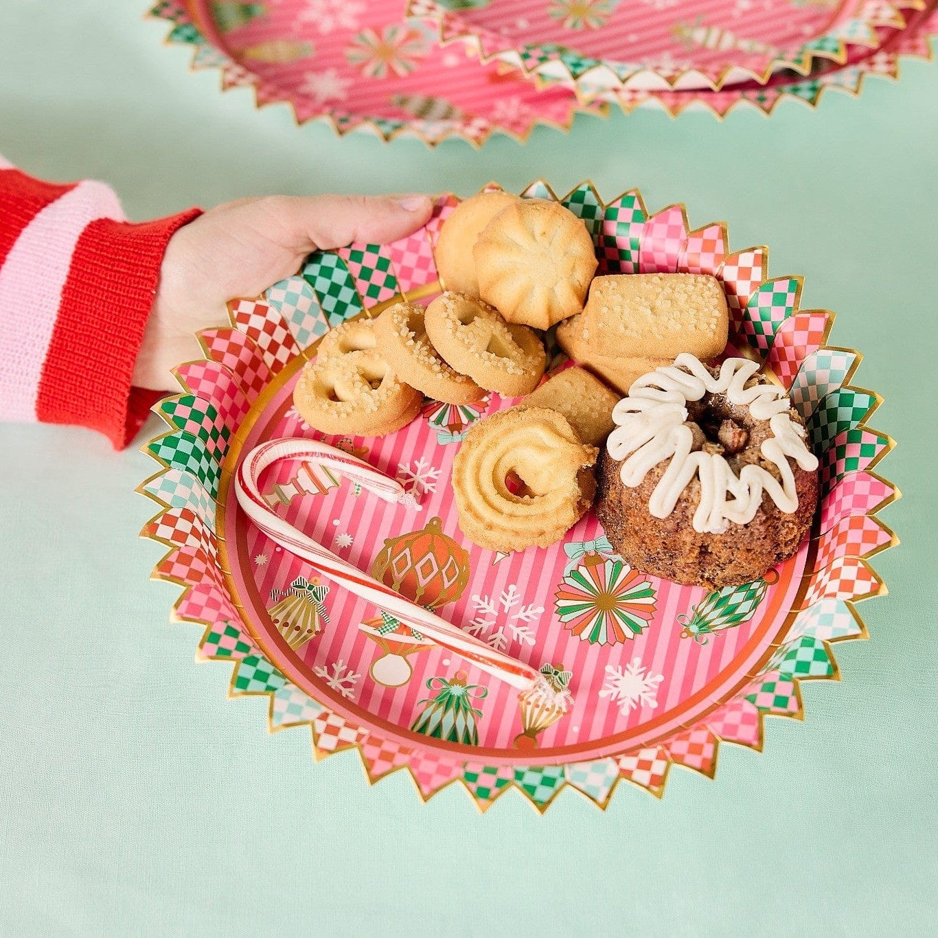 Holly Jolly Holiday Tableware Party Kit