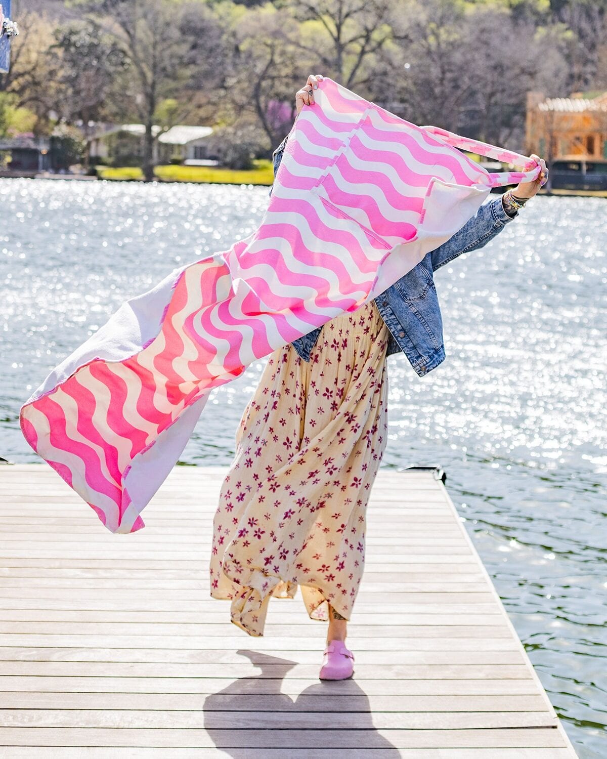 Coastal Comfort 2-in-1 Tote Towel
