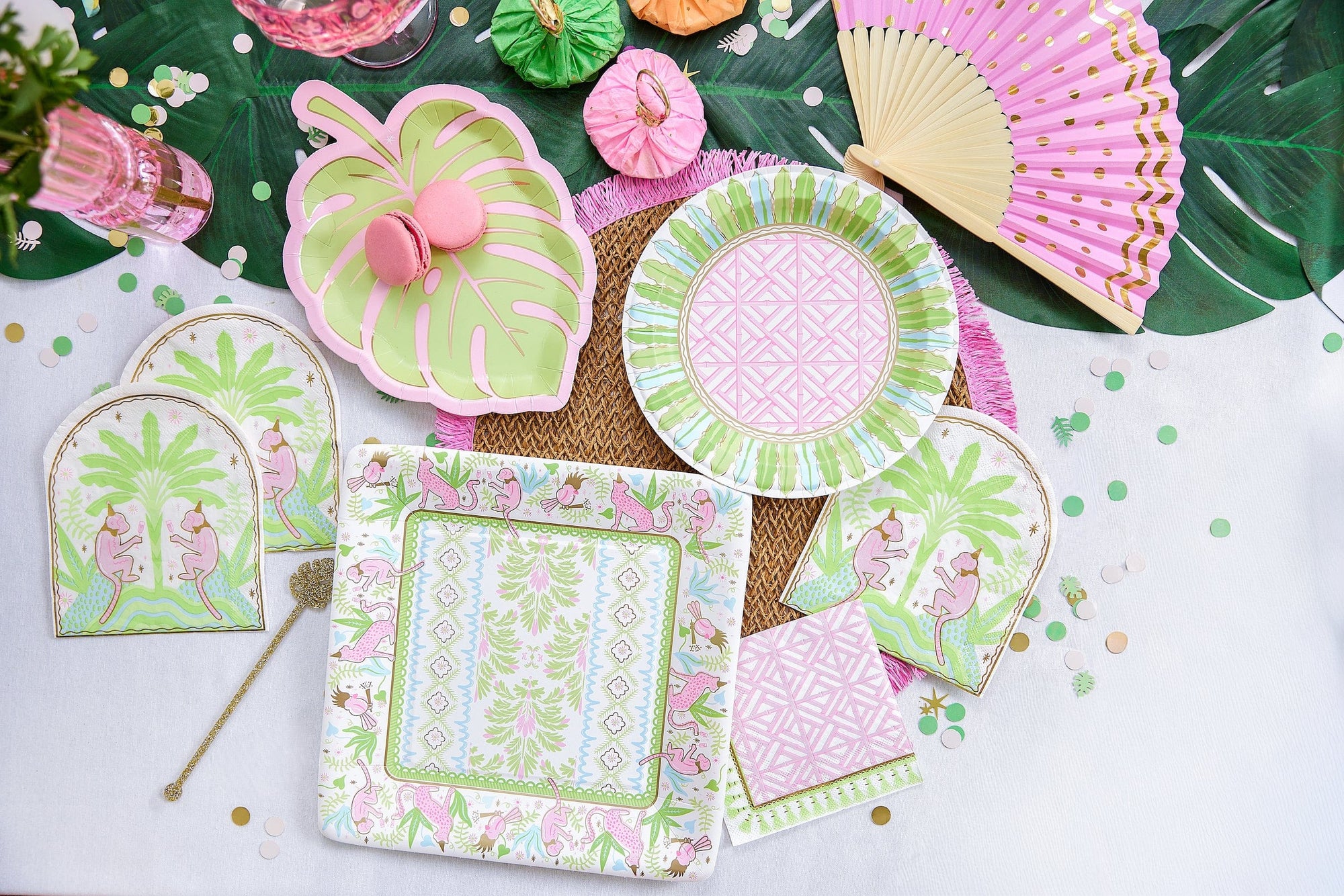 Cabana Club Palm Leaf Plates (10 ct)