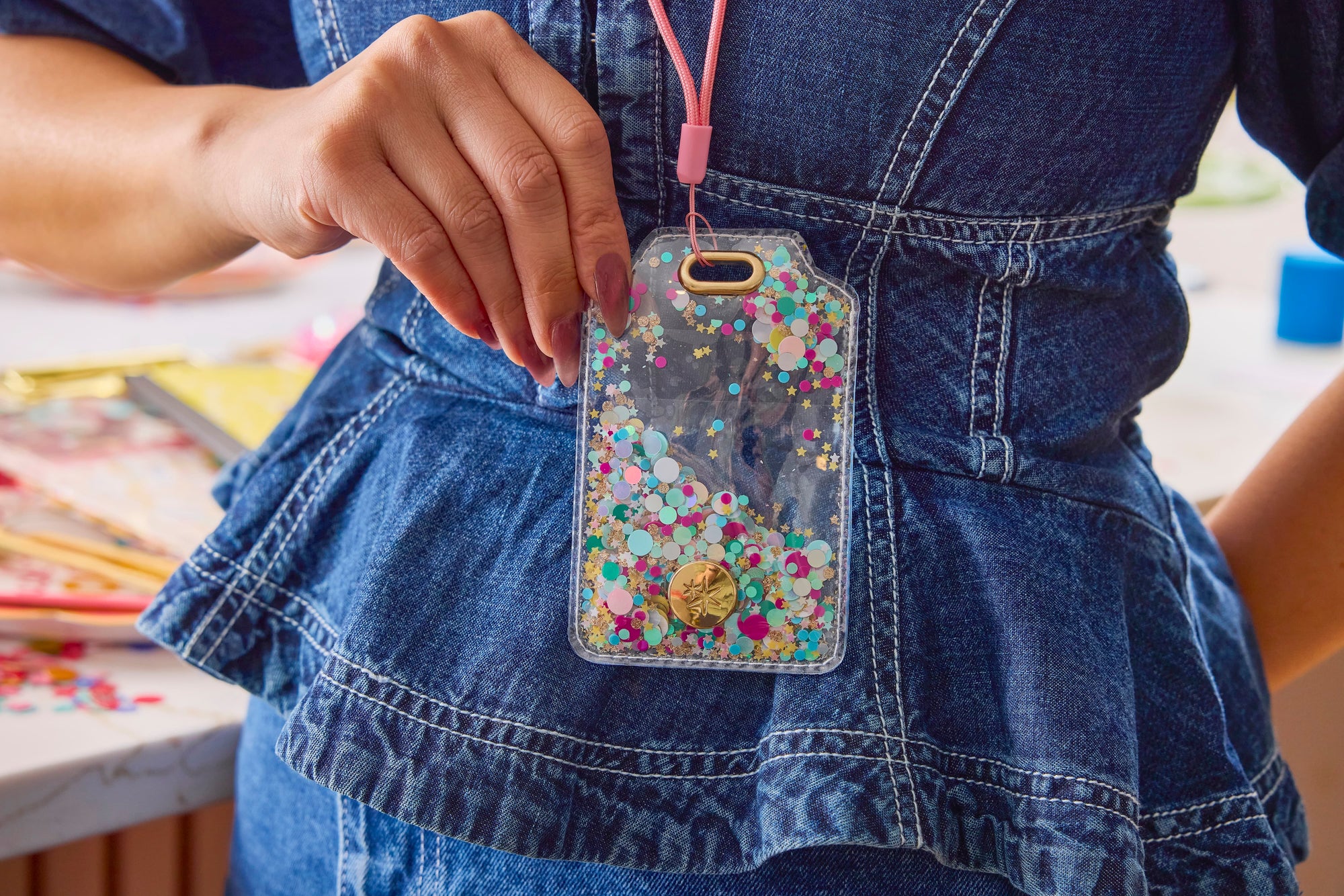 Confetti Filled Lanyard & Luggage Tag