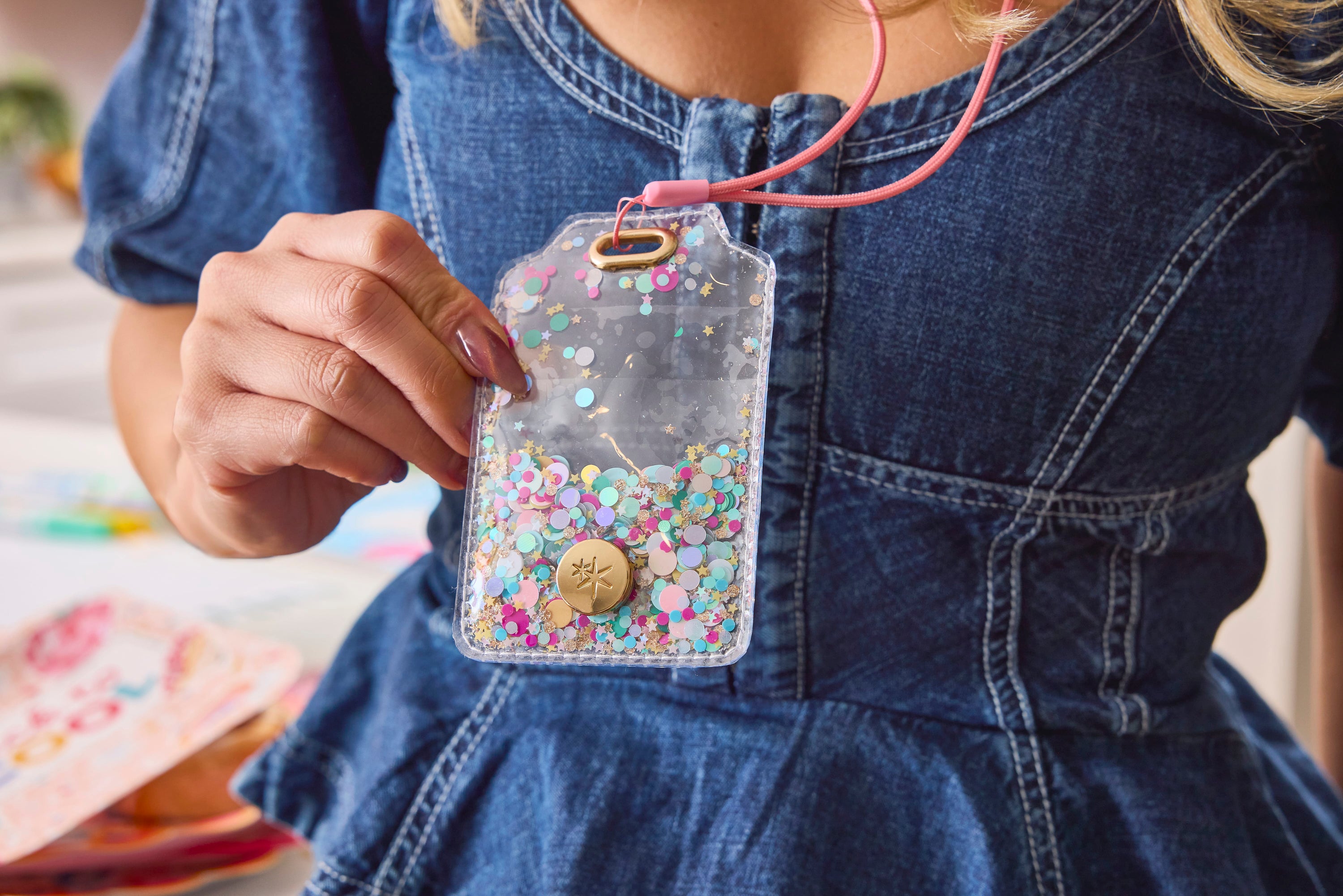 Confetti Filled Lanyard & Luggage Tag