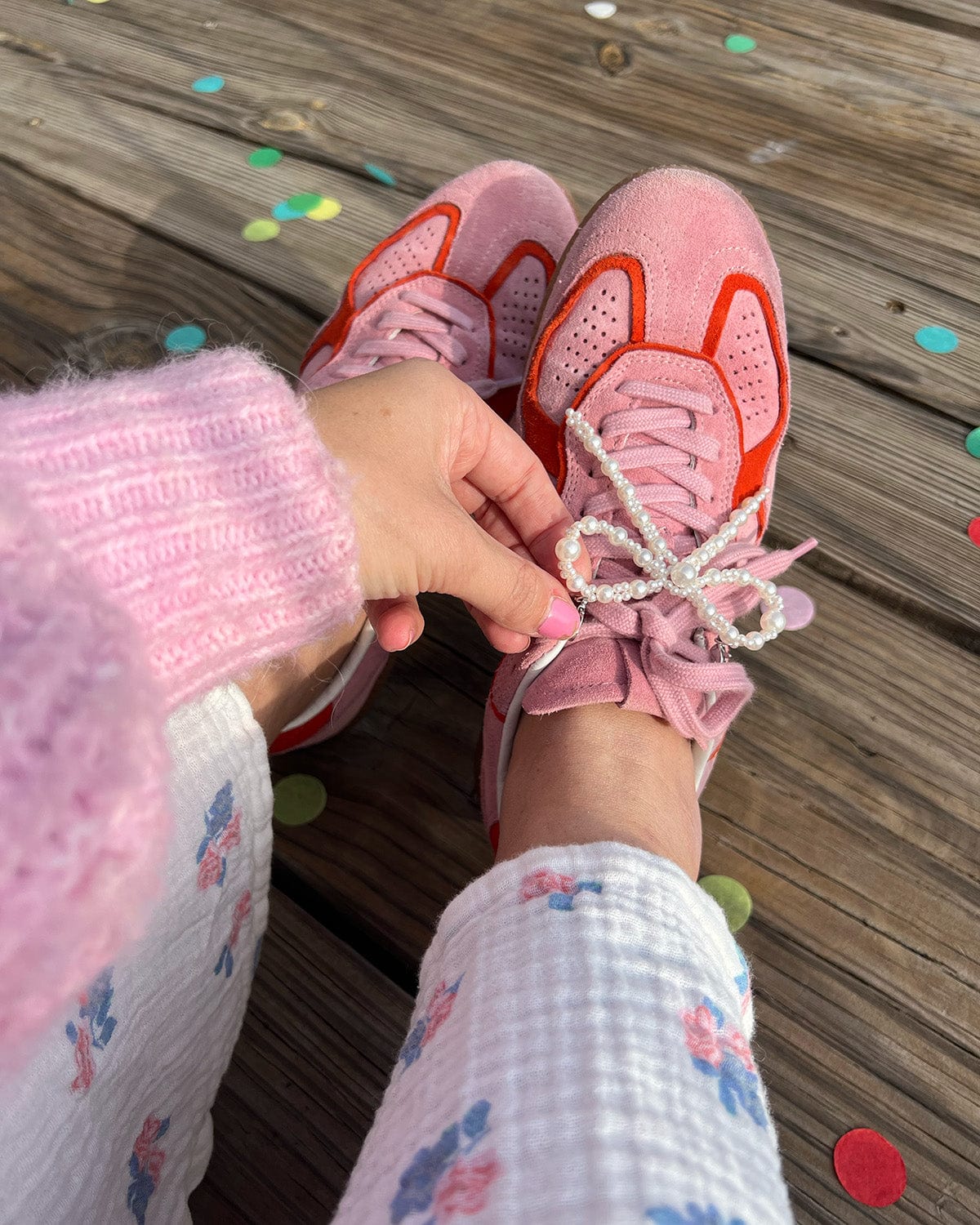 Better With A Bow White Pearl Shoe Charm Set