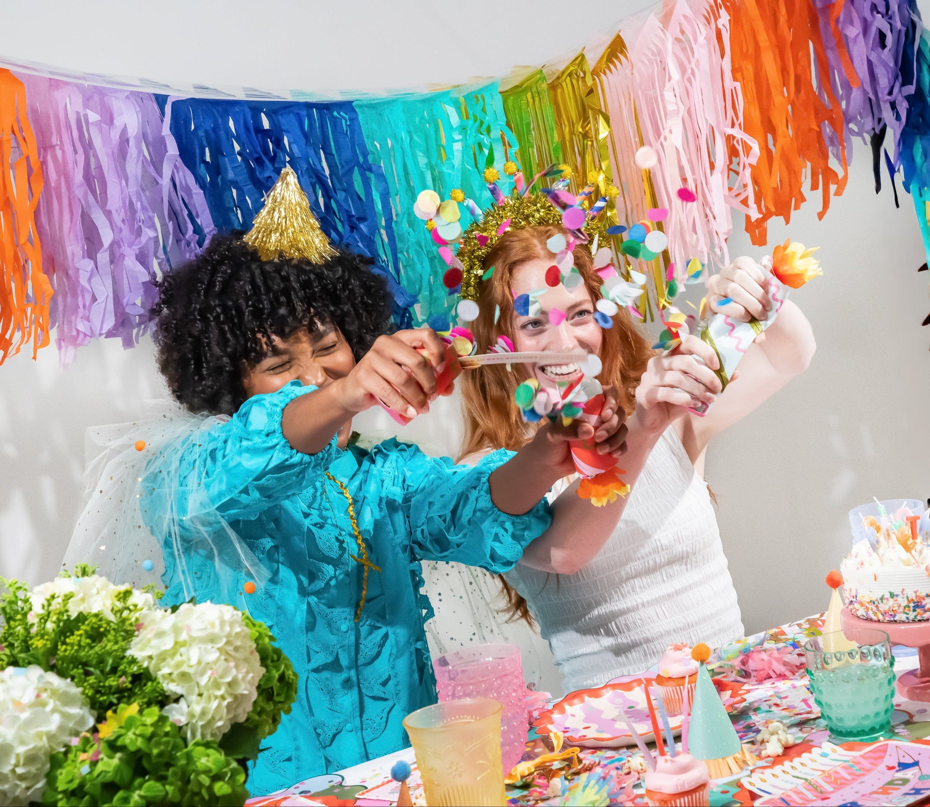 Birthday Bash Confetti Poppers (6 count)