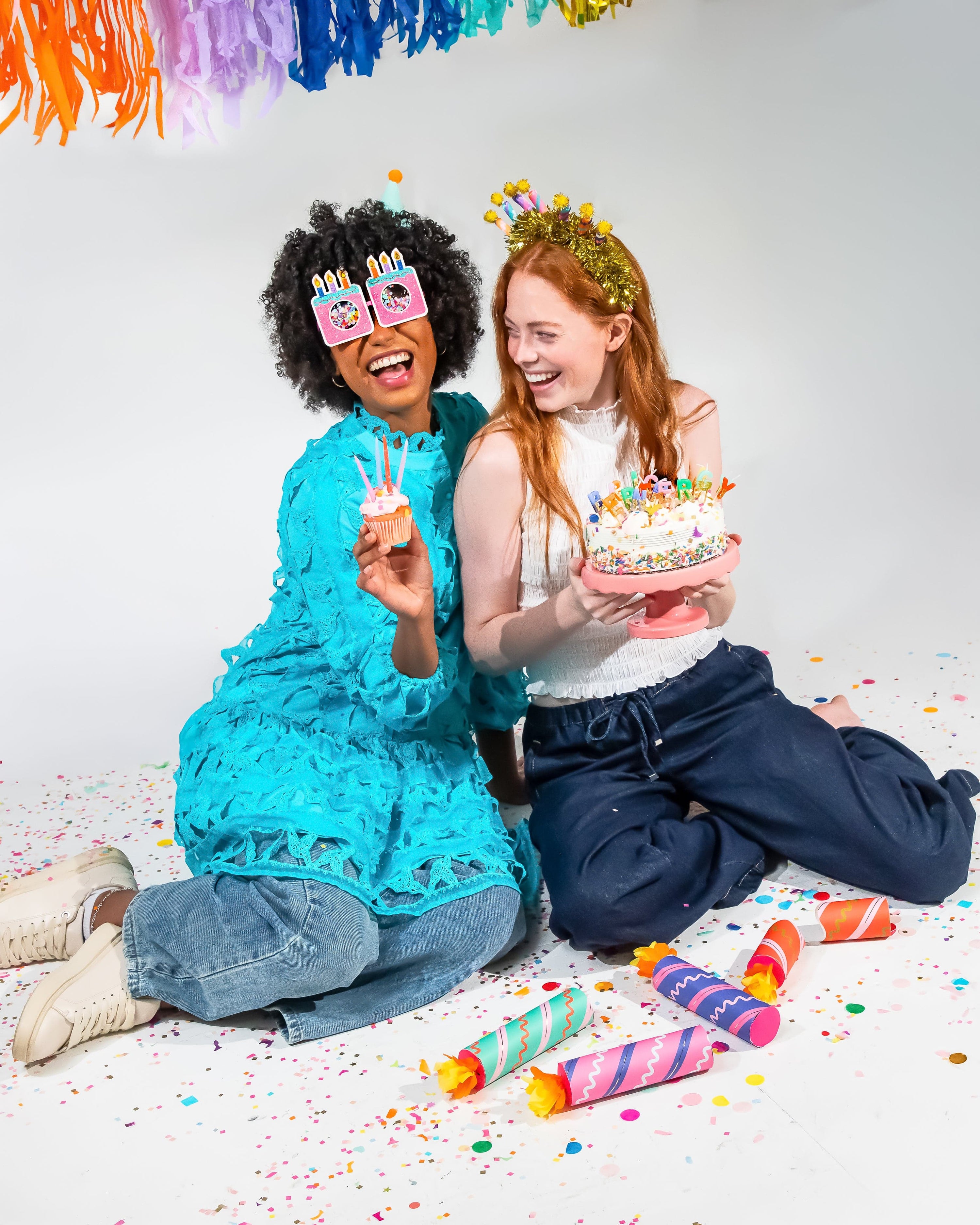 Birthday Bash Confetti Poppers (6 count)