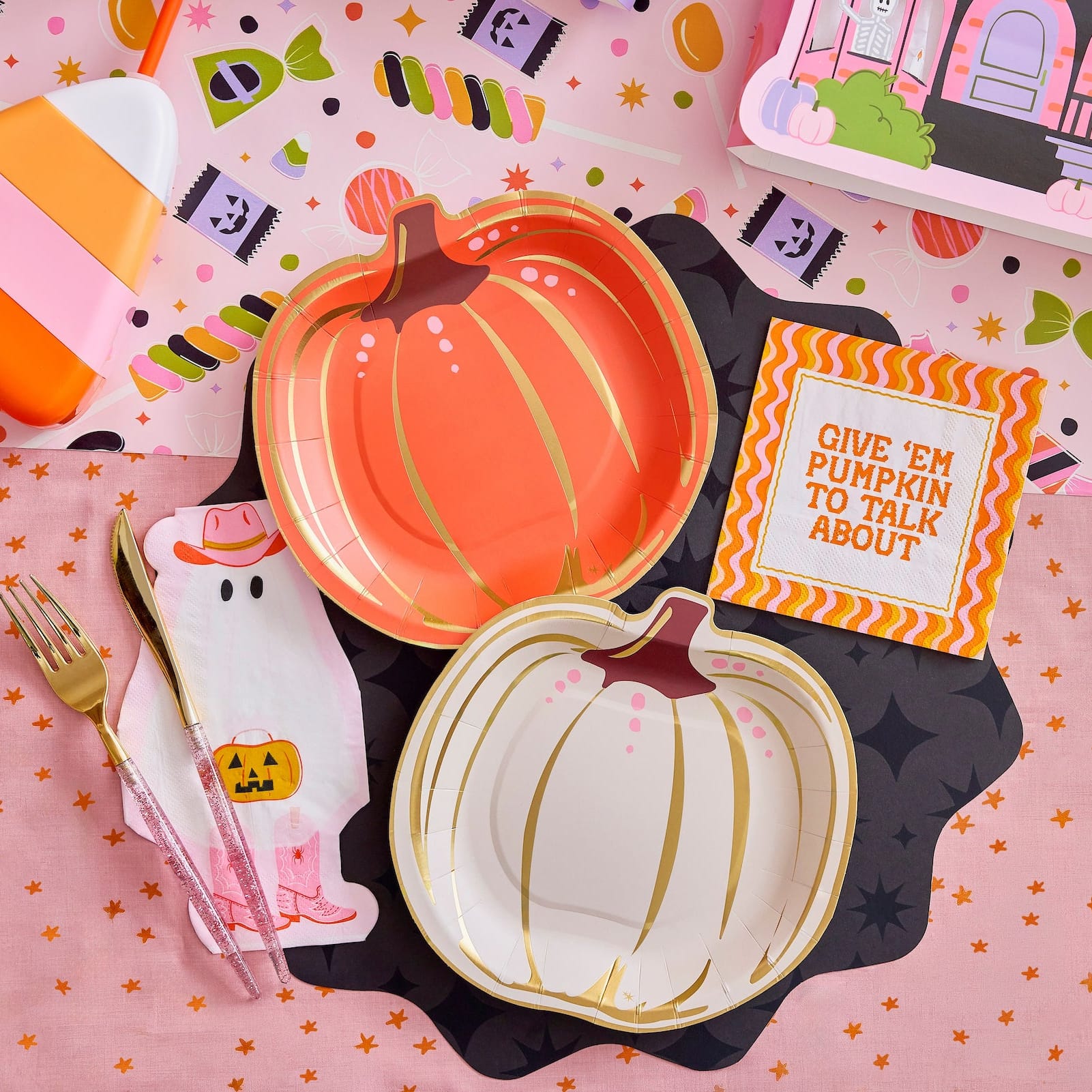 Give 'em Pumpkin Cocktail Napkins (20 ct)