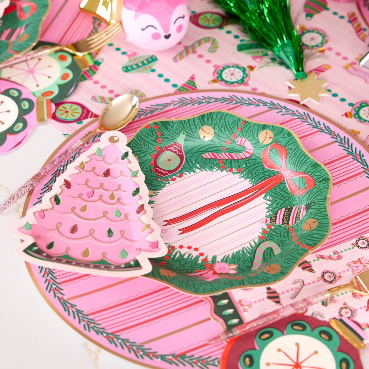 Christmas Wreath Dinner Plates (10 ct)
