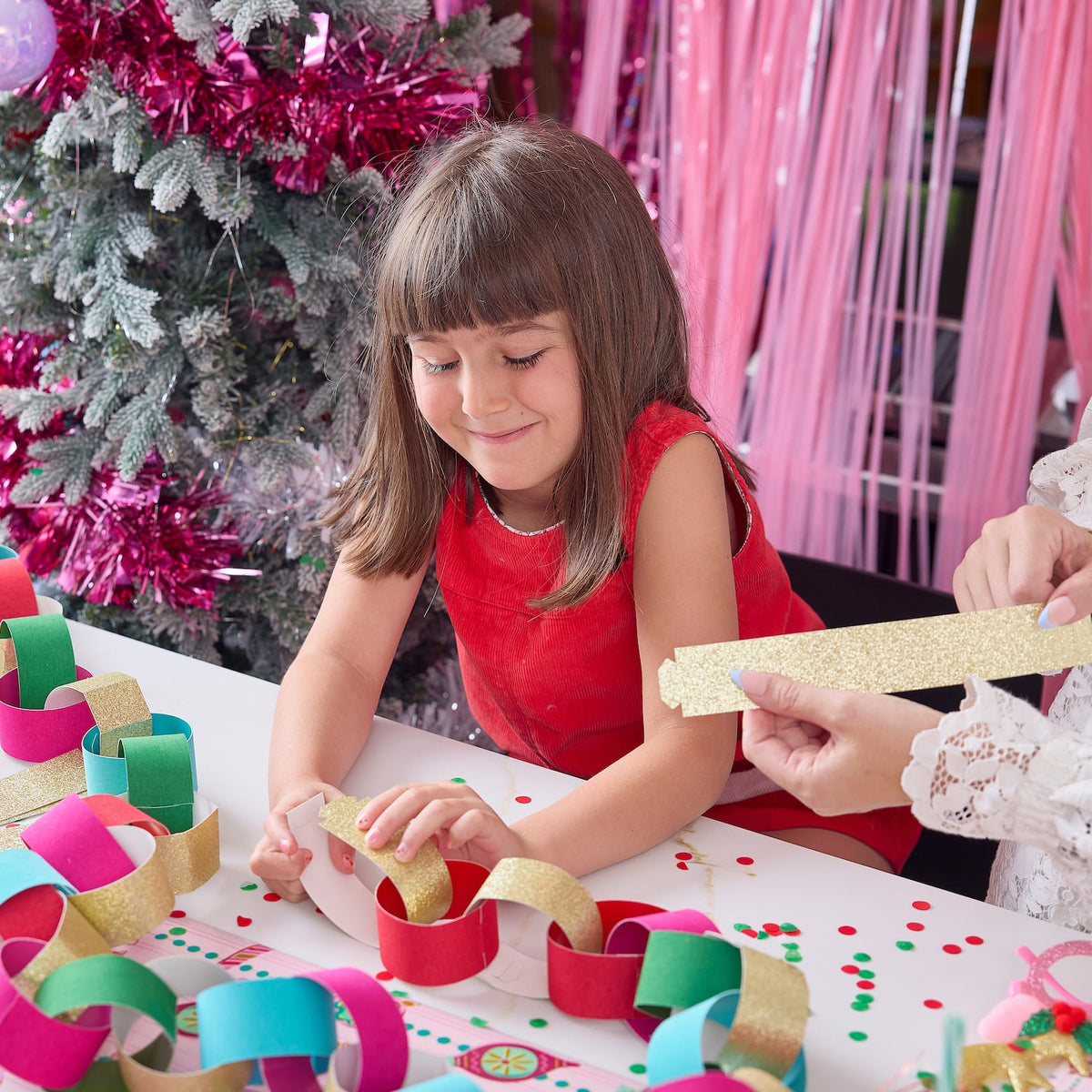 DIY Holiday Paper Chain Garland Kit