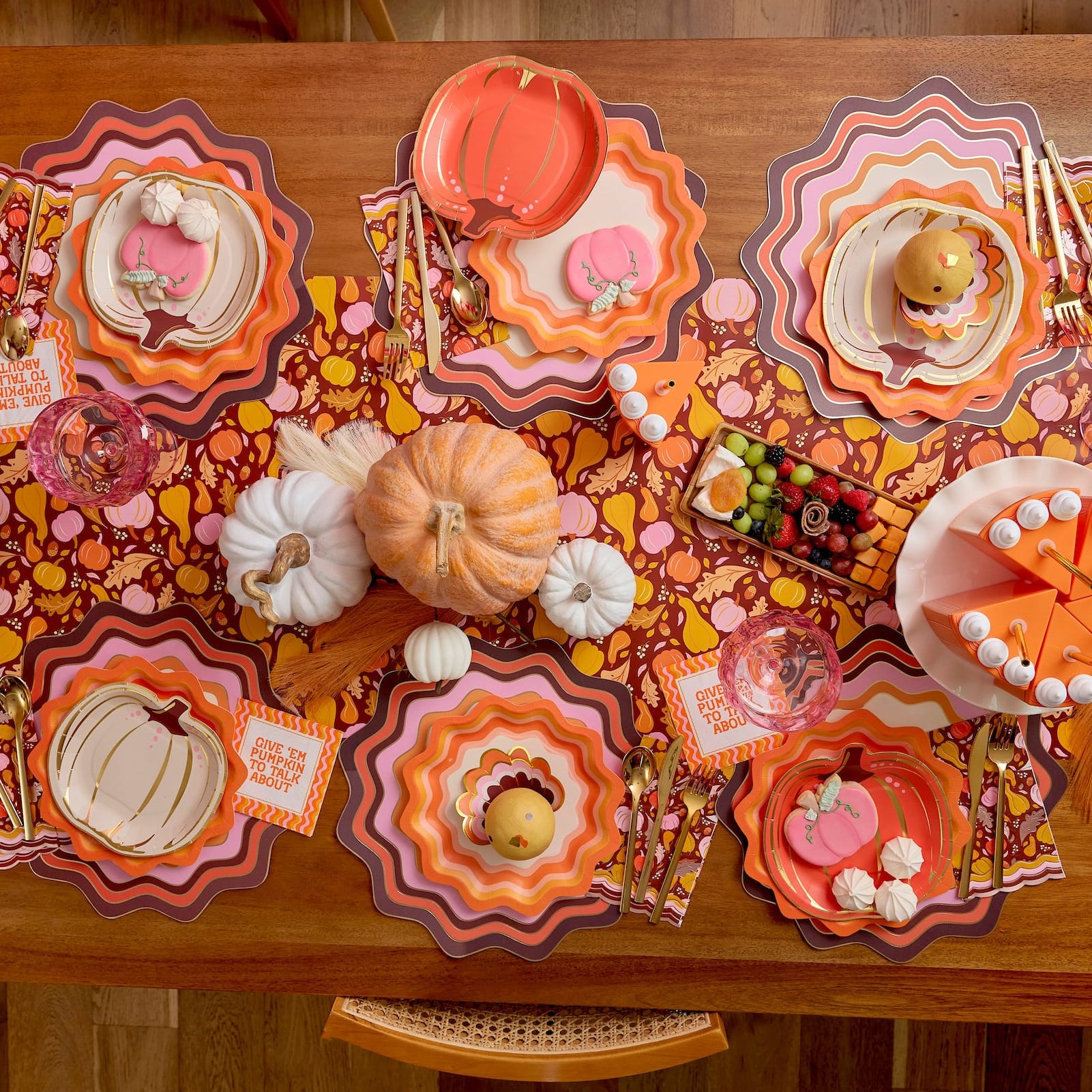 Give 'em Pumpkin Cocktail Napkins (20 ct)