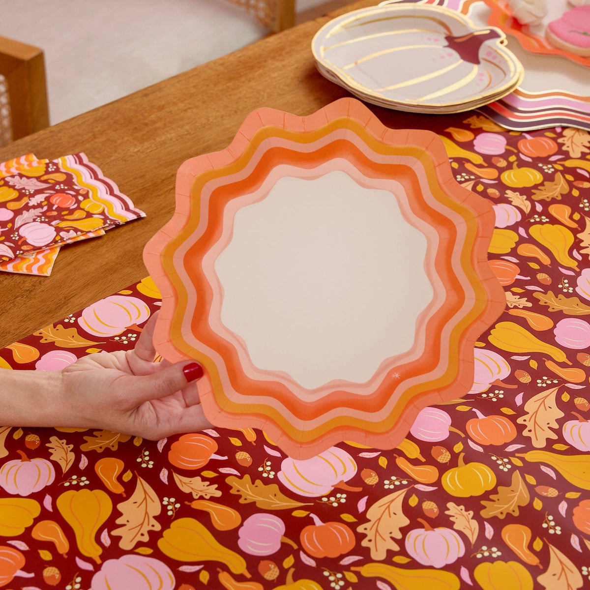 Orange Spice Wavy Dinner Plates (10ct)