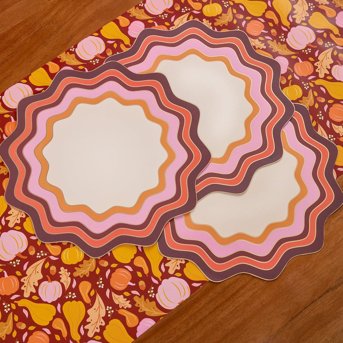 Warm Spice Scalloped Placemat (10 ct)