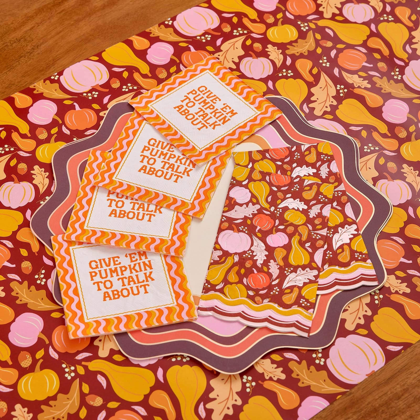Give 'em Pumpkin Cocktail Napkins (20 ct)