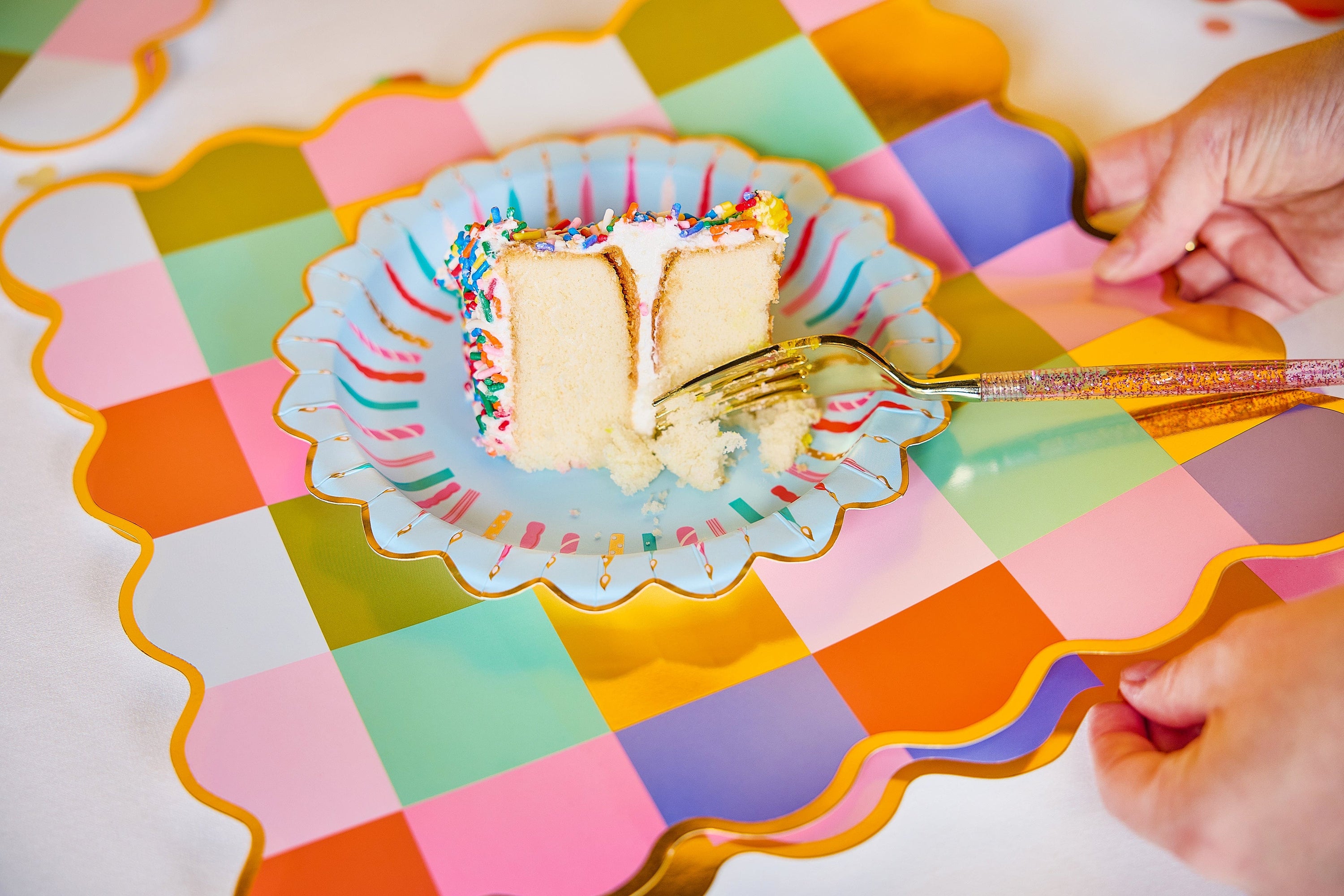 Birthday Wishes Tableware Party Kit