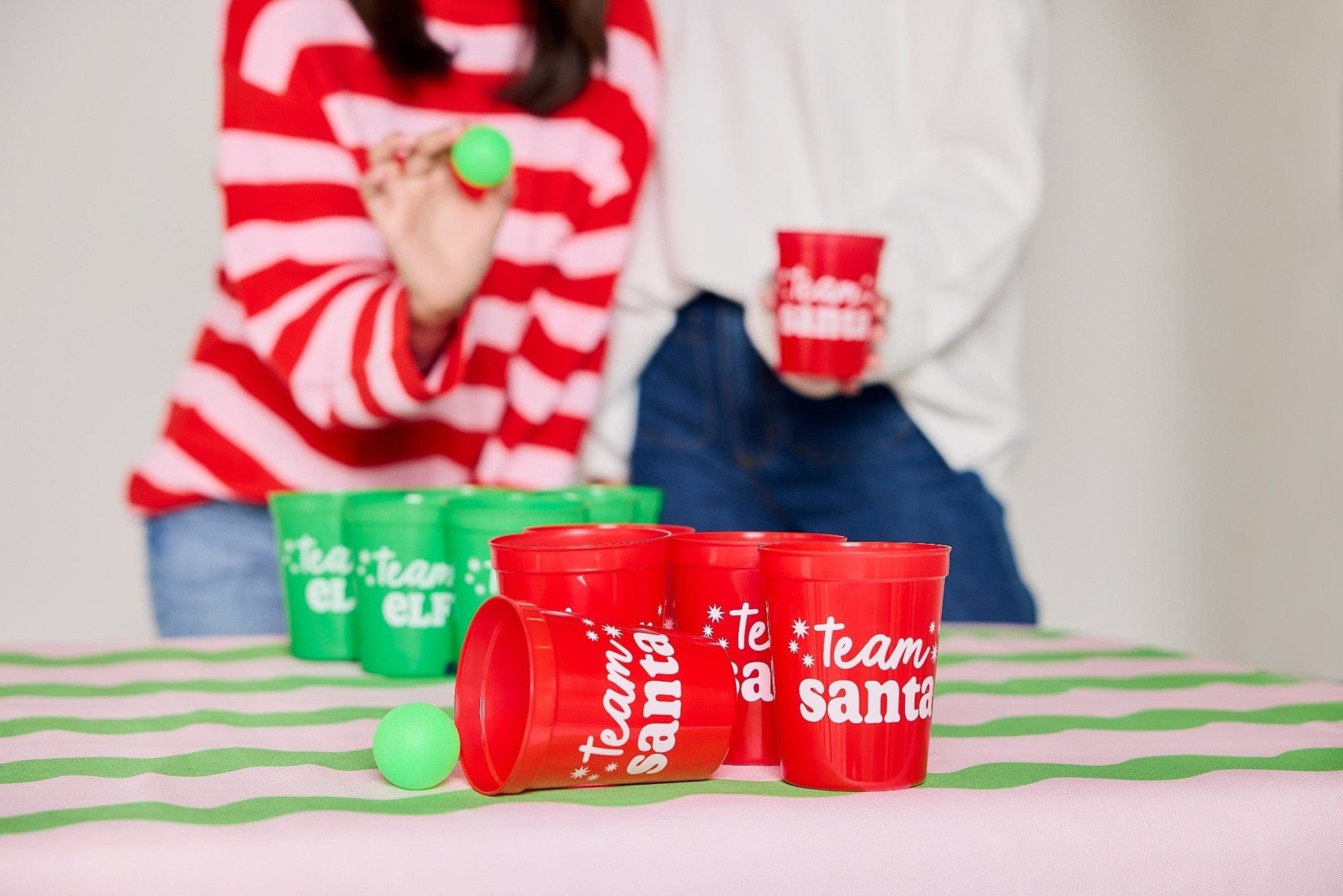 Santa Pong Christmas Toss Game Set (12ct cups)
