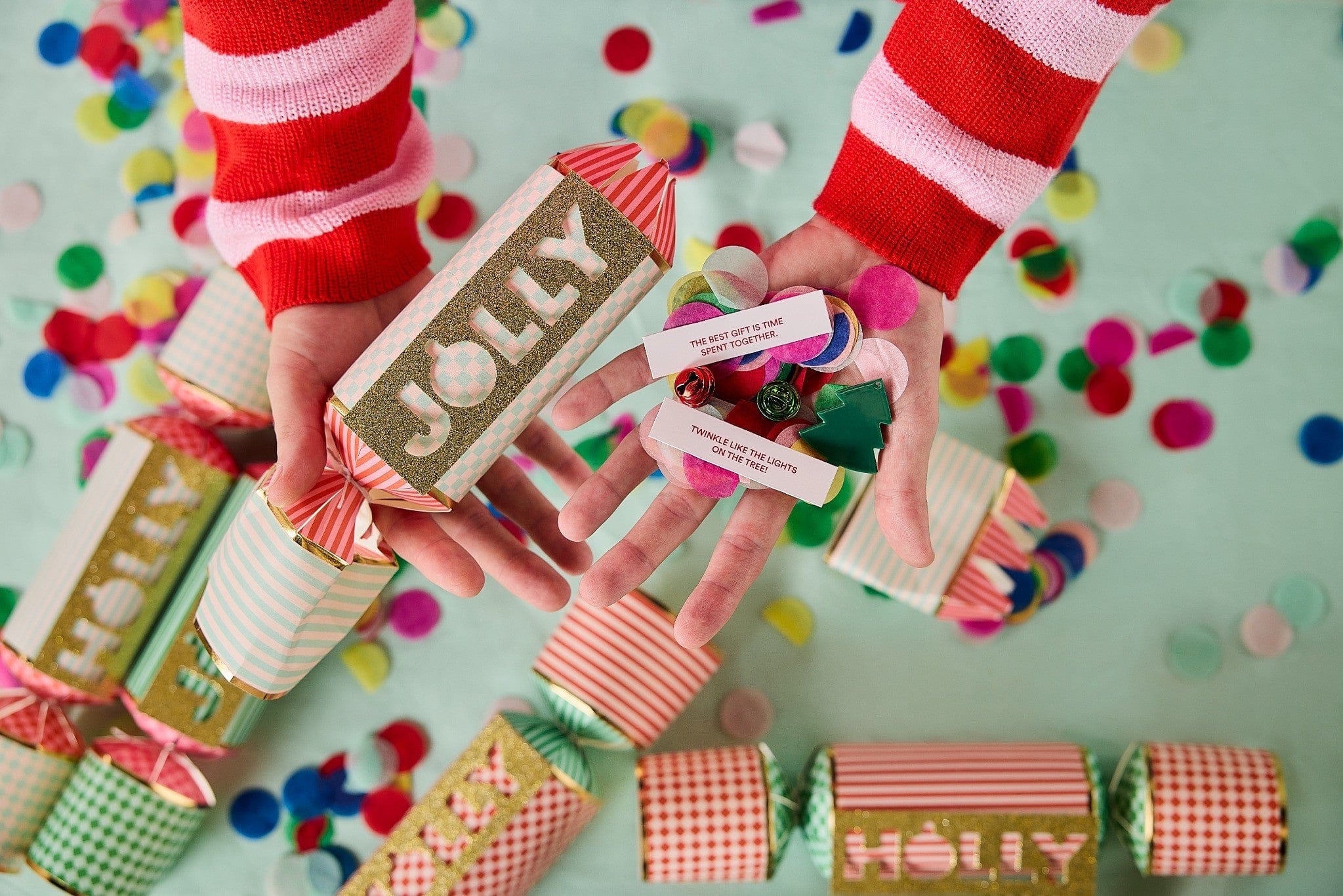 Holly Jolly Holiday Crackers (Set of 6)