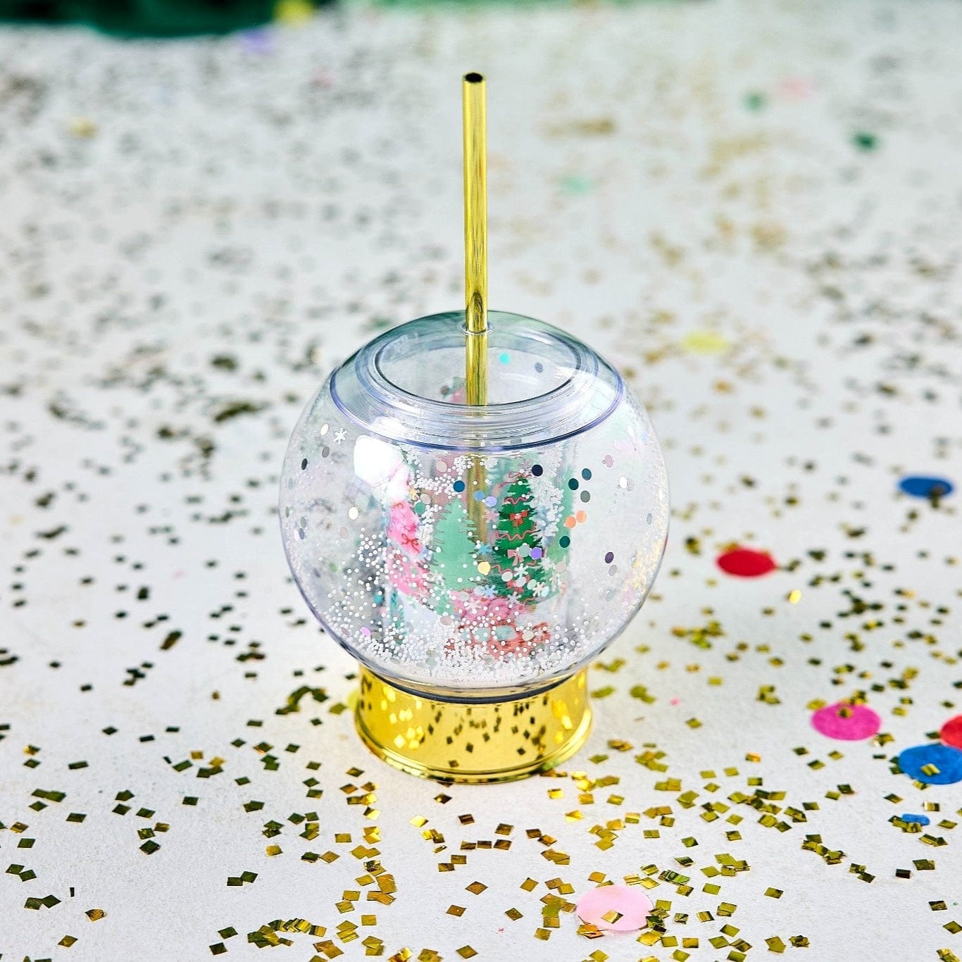 Holiday Snow Globe Sipper (Christmas Cup)