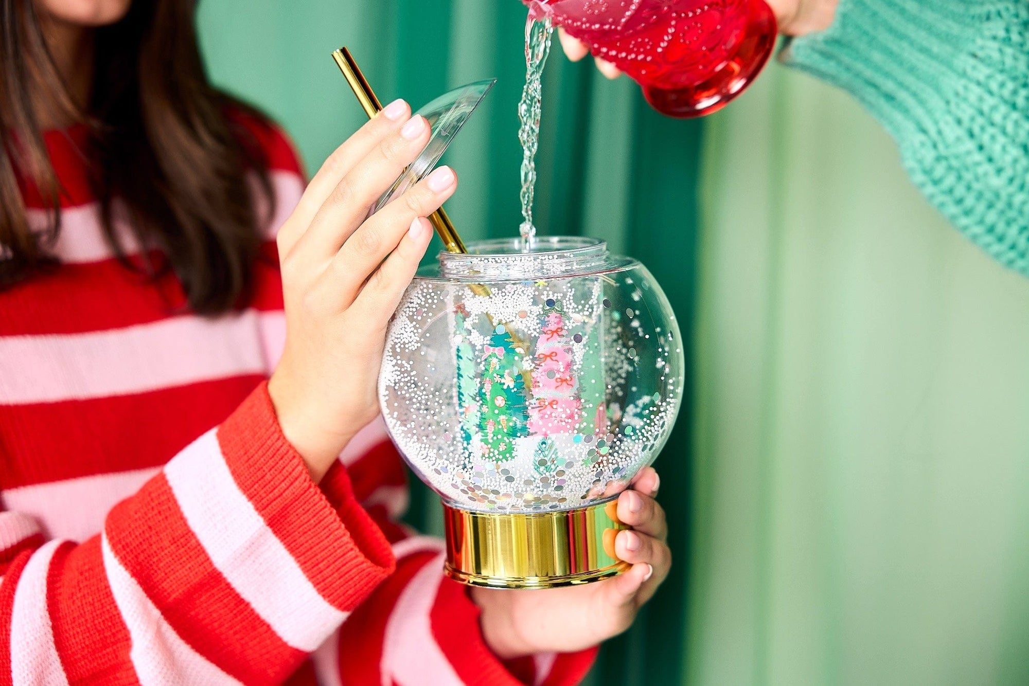 Holiday Snow Globe Sipper (Christmas Cup)