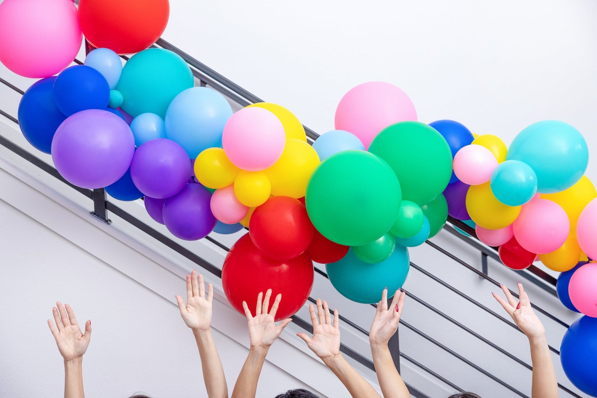 Ultimate Color Pop Balloon Garland Kit