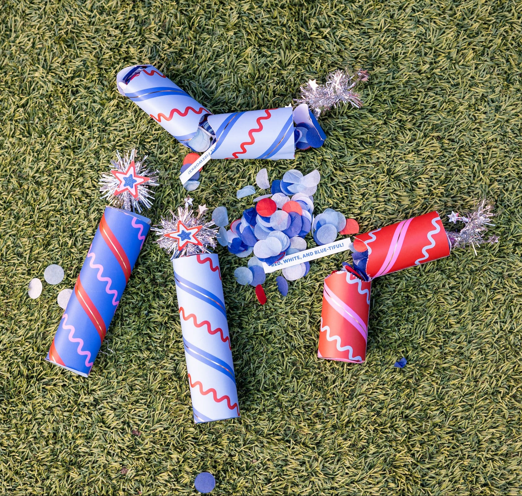 Star-Spangled Surprise Firecracker Crackers (6 ct)