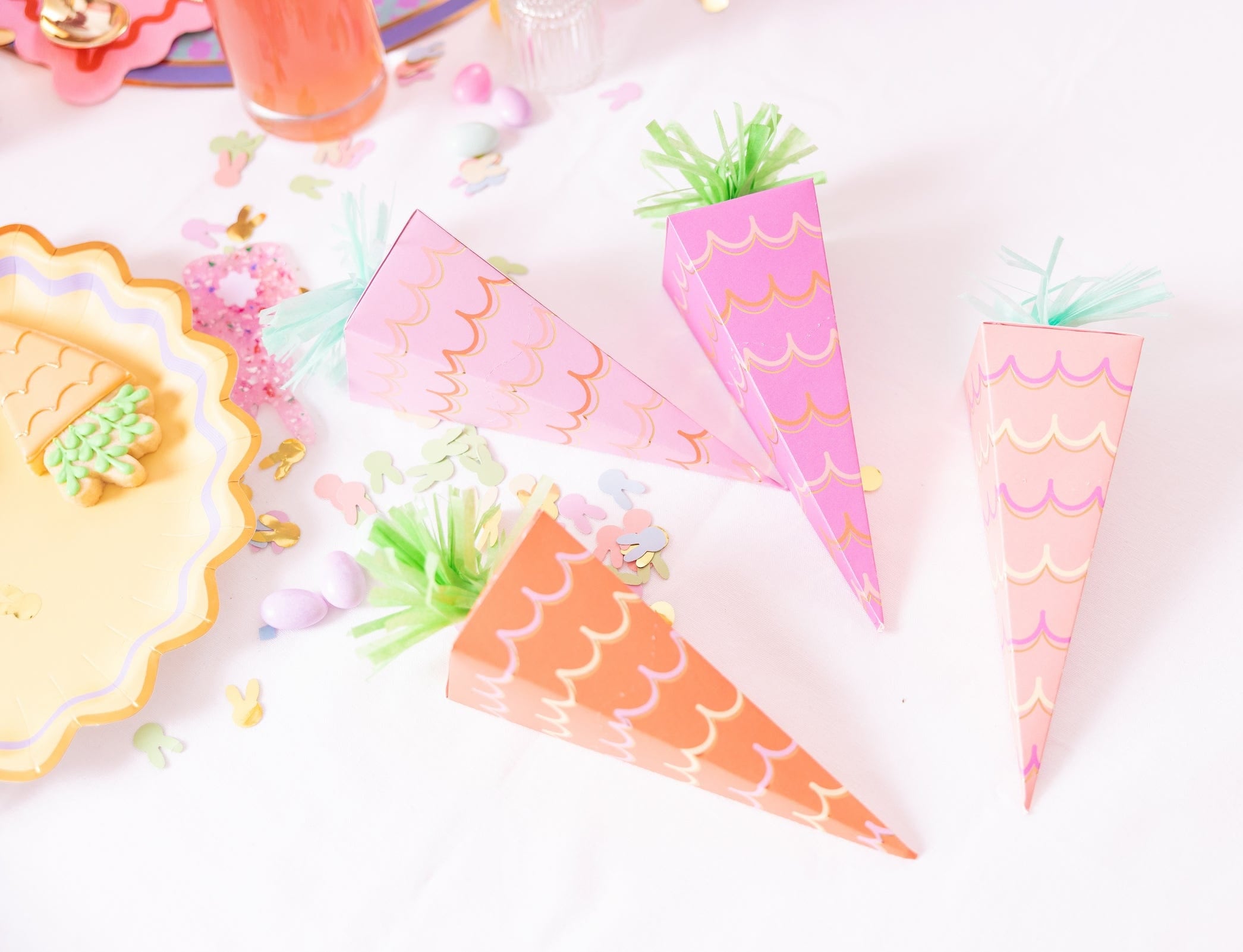 Hop & Pop Carrot Party Crackers