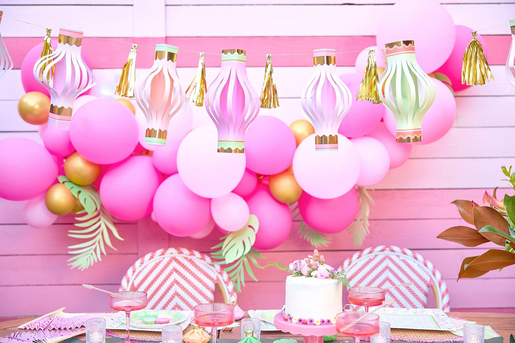 Cabana Club Balloon Garland (94 ct)