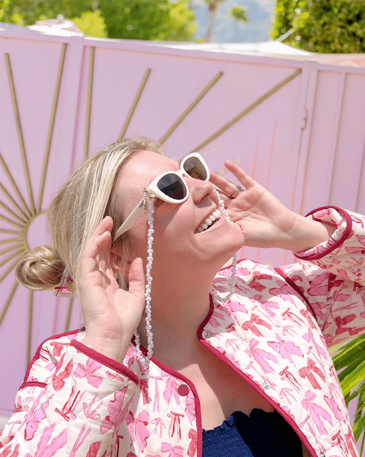 Sunny Daze Sunglasses & Pearl Strap Set