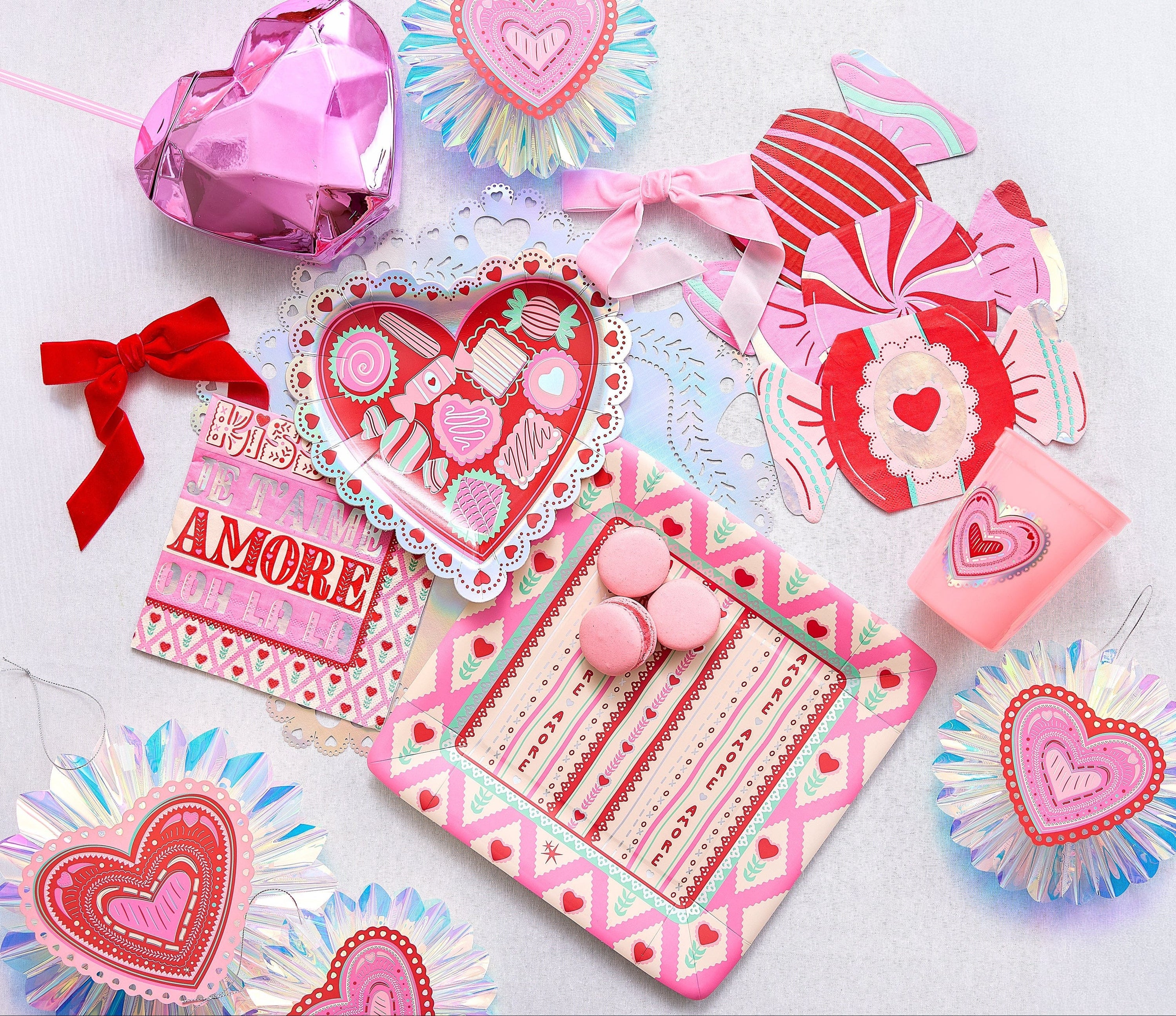 Valentine's Dinner Plates (10 count)